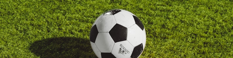 足球训练装备套装展示